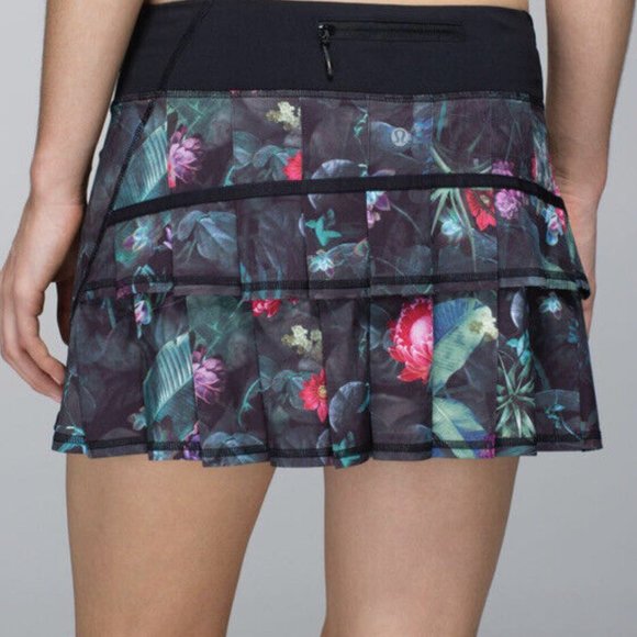 Lululemon jungle skirt, size 8 - Picture 6 of 7